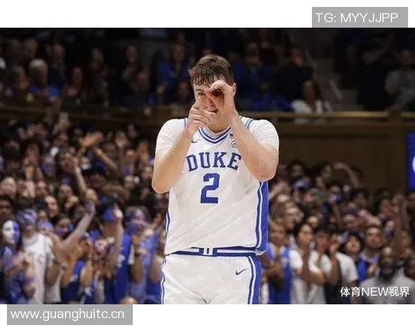 克莱鼓励弗拉格新秀赛季大胆尝试放开打球无需担心责任承担