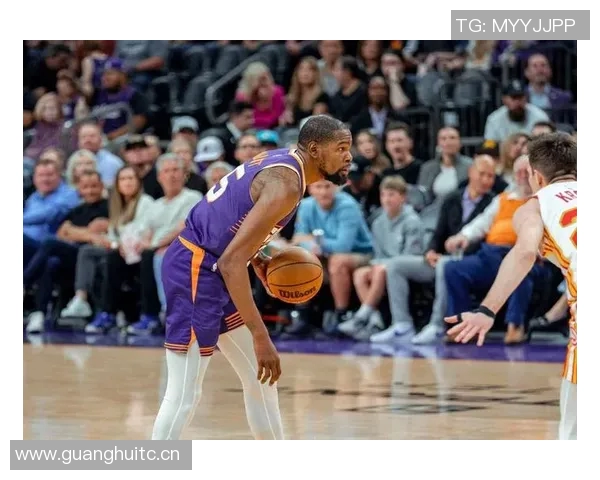 布克职业生涯得分突破17000分创21世纪第八快里程碑