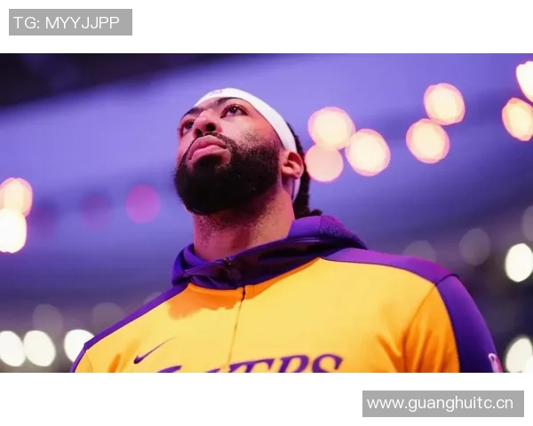 老詹是否该放弃背靠背比赛以保护身体女主持分析其对数据的执念